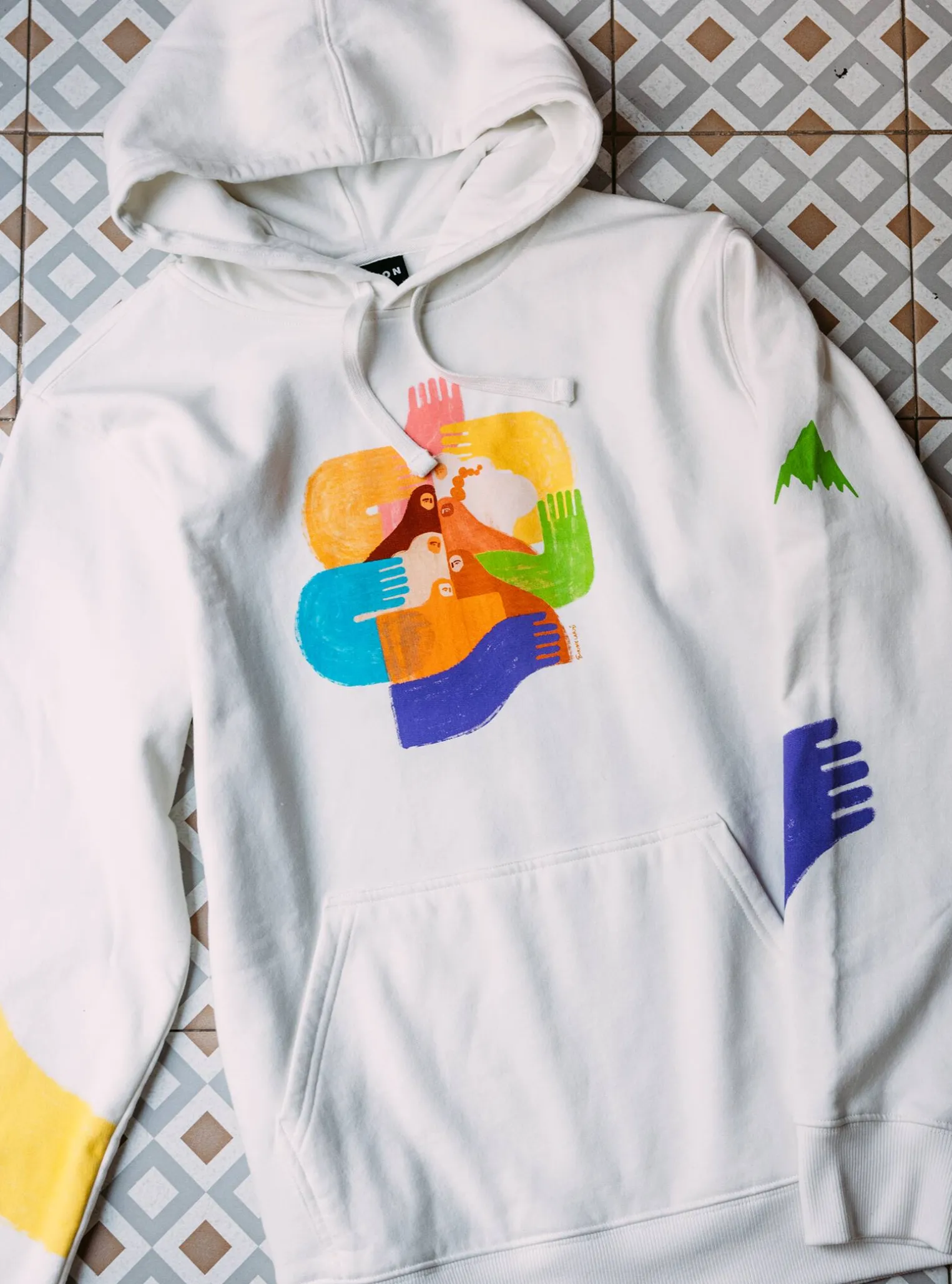 burton_artist_series_pull_1.webp Burton Artist Series Pullover Hoodie