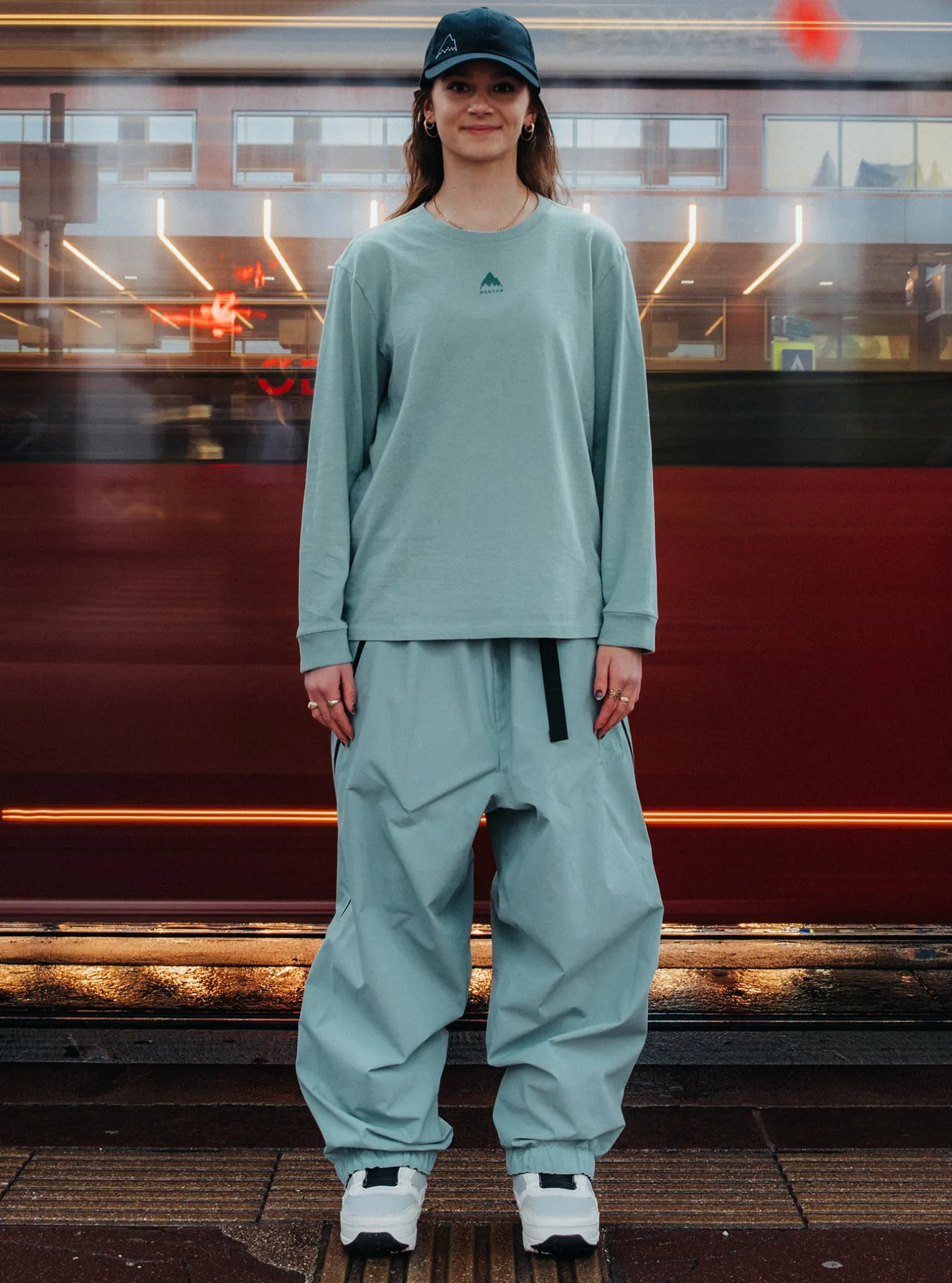 burton_futuretrust_long_s_1.webp Burton Futuretrust Long Sleeve T-Shirt