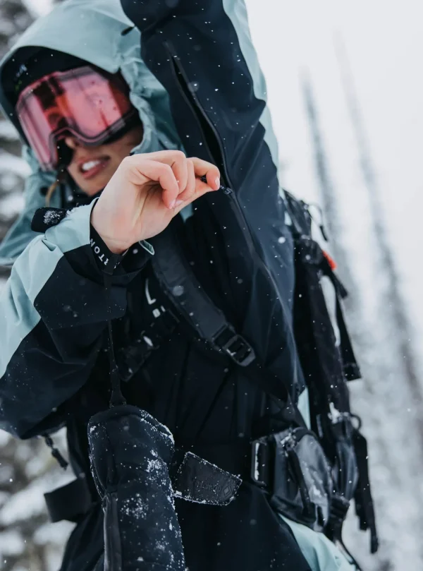 Women's Burton [ak] Tuvak GORE-TEX C-KNIT 3L Jacket